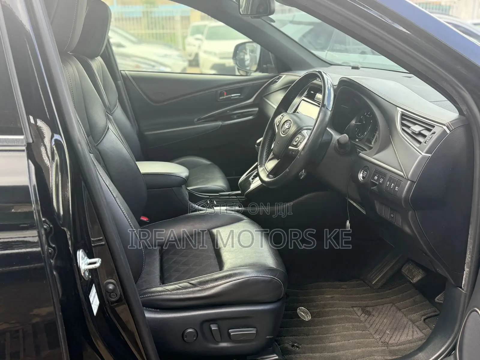Toyota Harrier 2.0 2019 Black