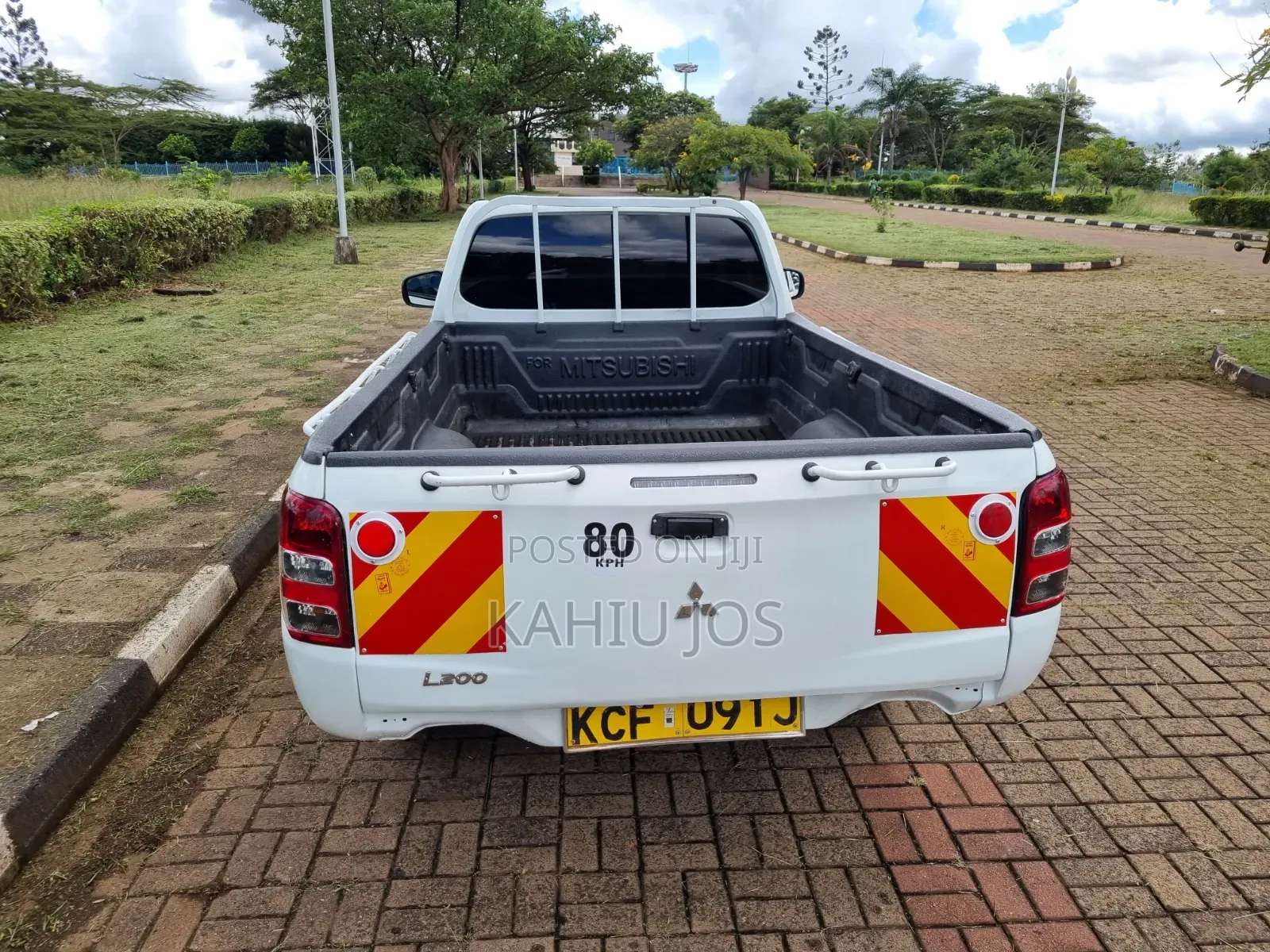 Mitsubishi L200 2015 White