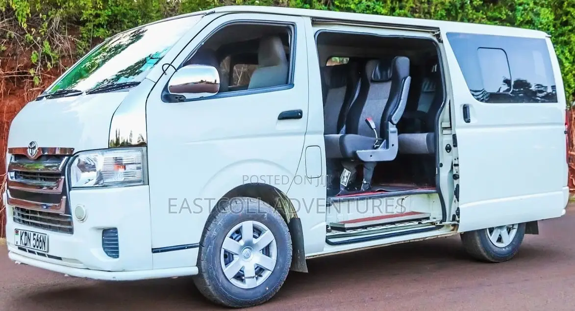 Executive Van Hiace Nairobi - Toyota Hiace With Driver (10 Seater)