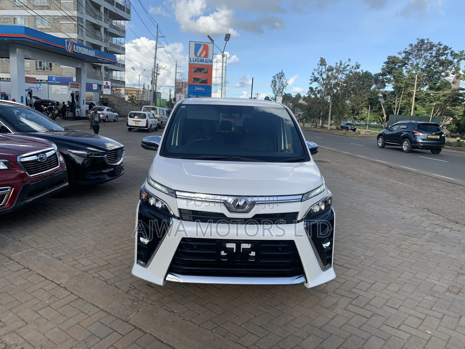 Toyota Voxy 2019 White