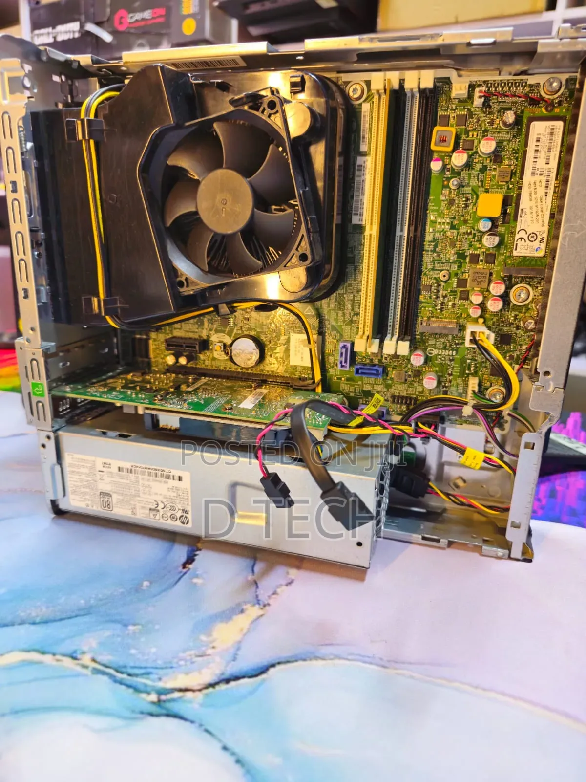 Desktop Computer HP EliteDesk 705 8GB AMD Ryzen 5 SSD 256GB