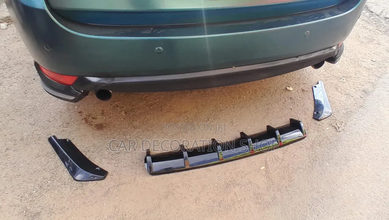 2in1 Rear Bumper Body Kit({Diffuser+2side Lip