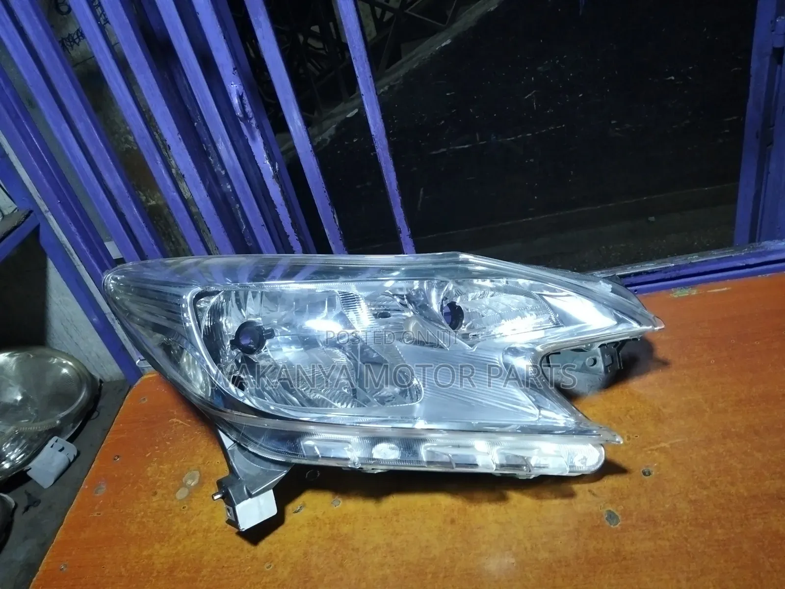 Nissan Note E12 Non Xenon Headlamp, Model 2012/2013/2014, Ex Japan
