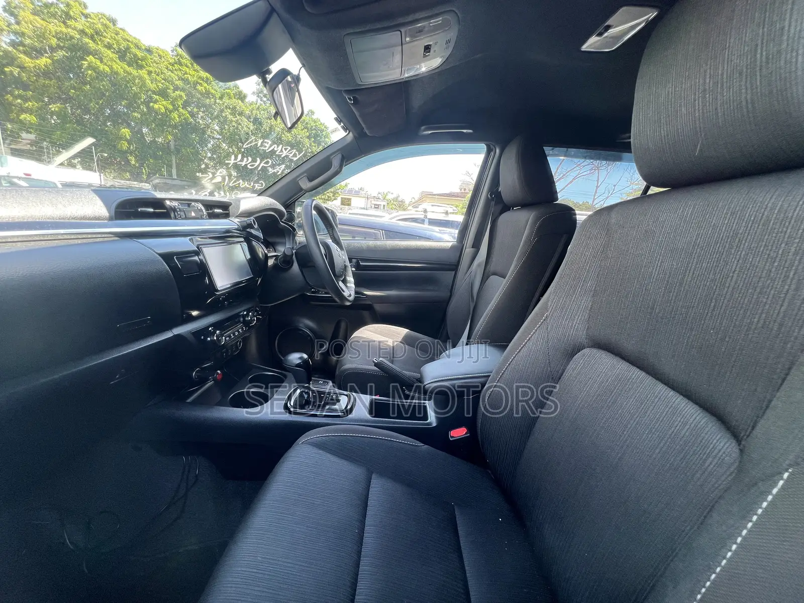 Toyota Hilux 2019 Matt Black