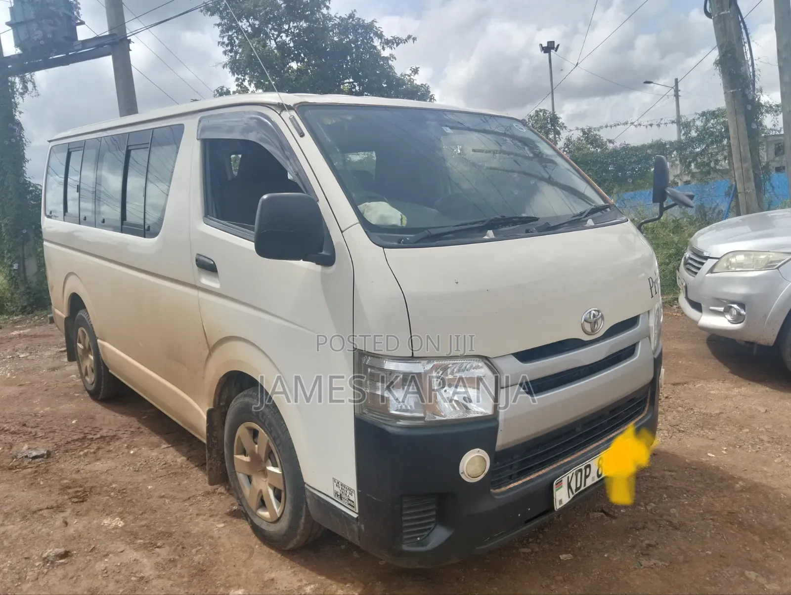 Toyota HiAce 2017 White