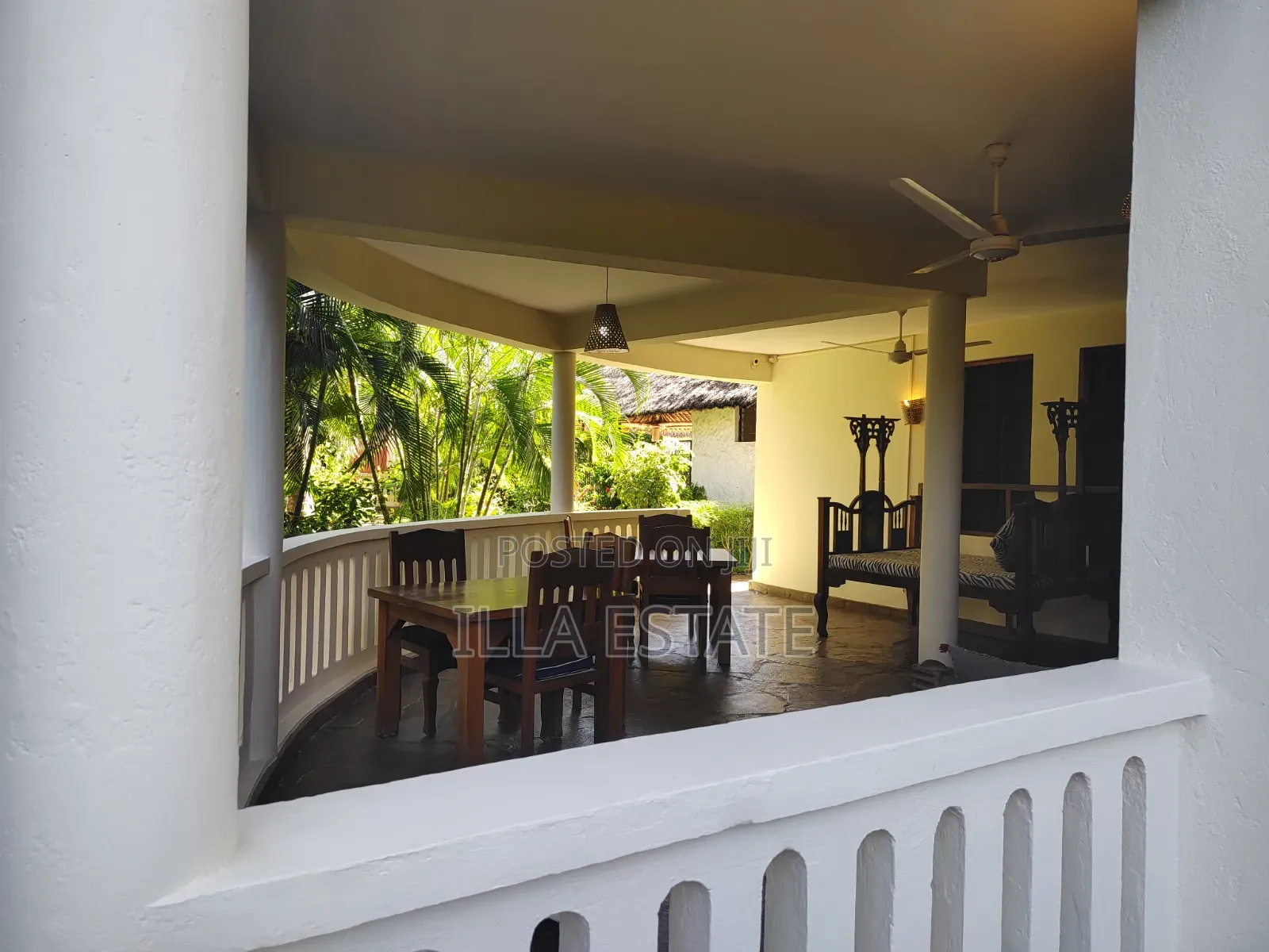 Furnished 2bdrm Apartment in Diani for sale