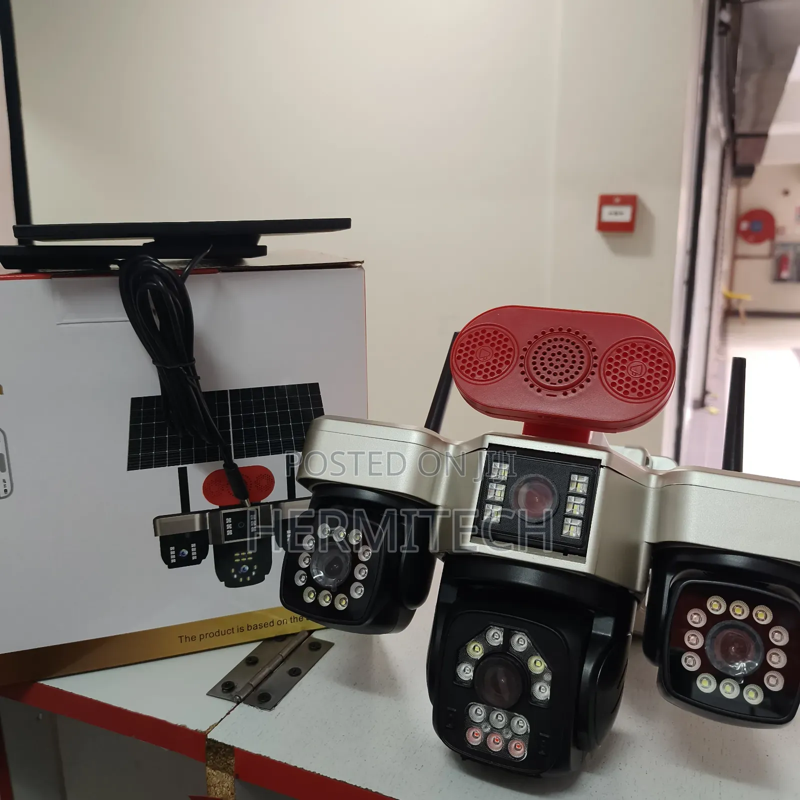  Resolution 4lens 4g Model Solar Powered Alarm Siren Outdoor CCTV