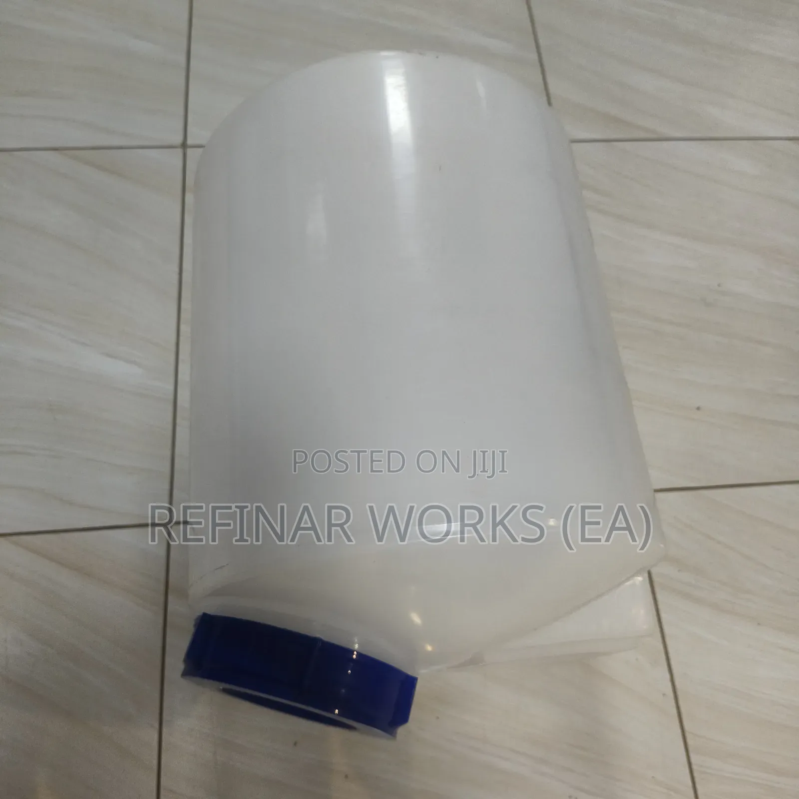 Plastic Dosing Tank 40l – Compact Chemical Storage With Pump Mount