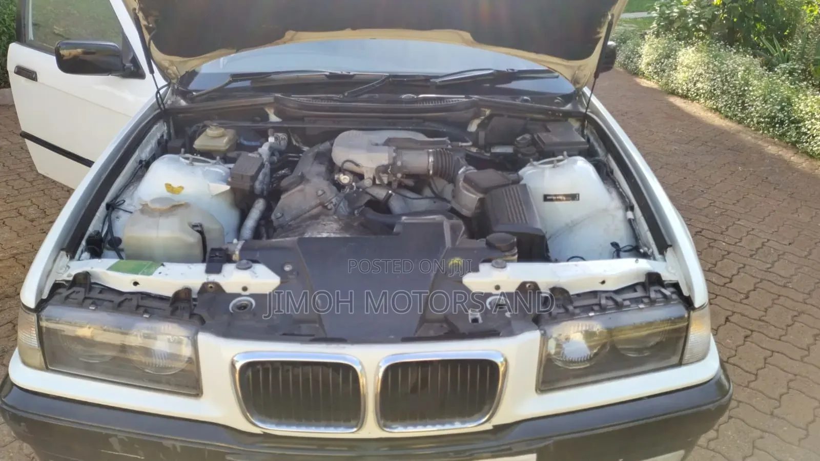 BMW 318i 1998 White