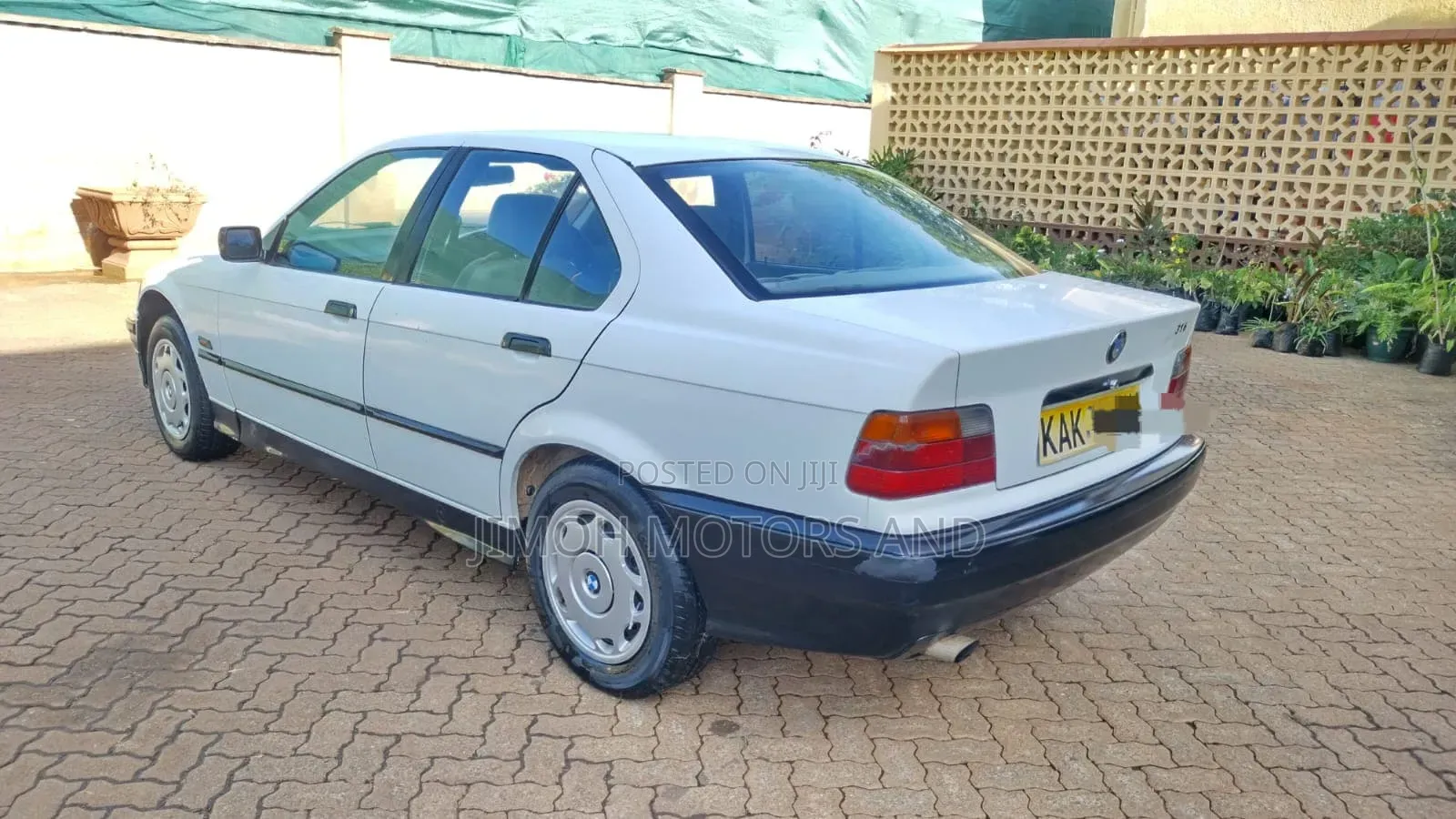 BMW 318i 1998 White