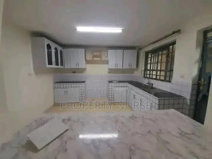 4bdrm Apartment in Gateway Mall Area for rent