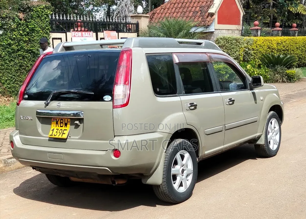 Nissan X-Trail 2007 Green