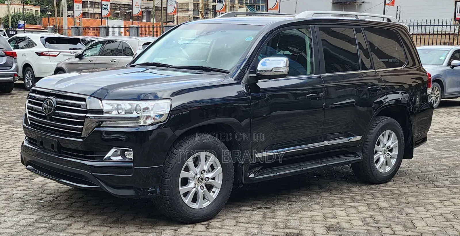 Toyota Land Cruiser 4.6 V8 ZX 2019 Black