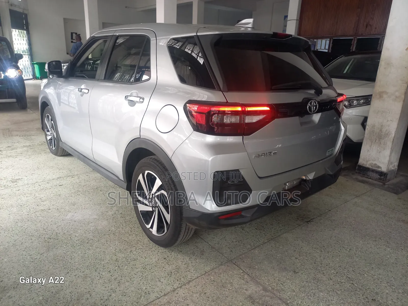 Toyota Raize 1.0 FWD 2021 Silver