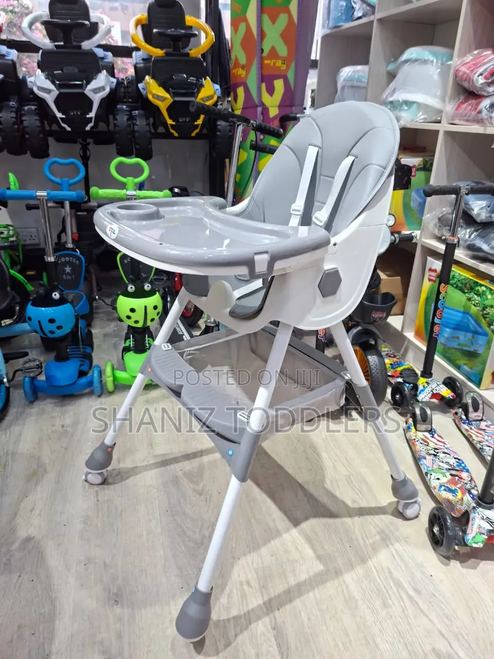 Grey / Beige Weaning Chair