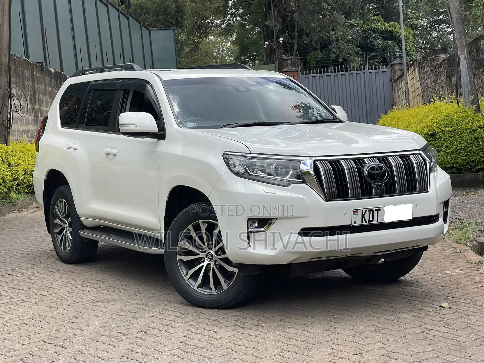 Toyota Land Cruiser Prado 2021 White