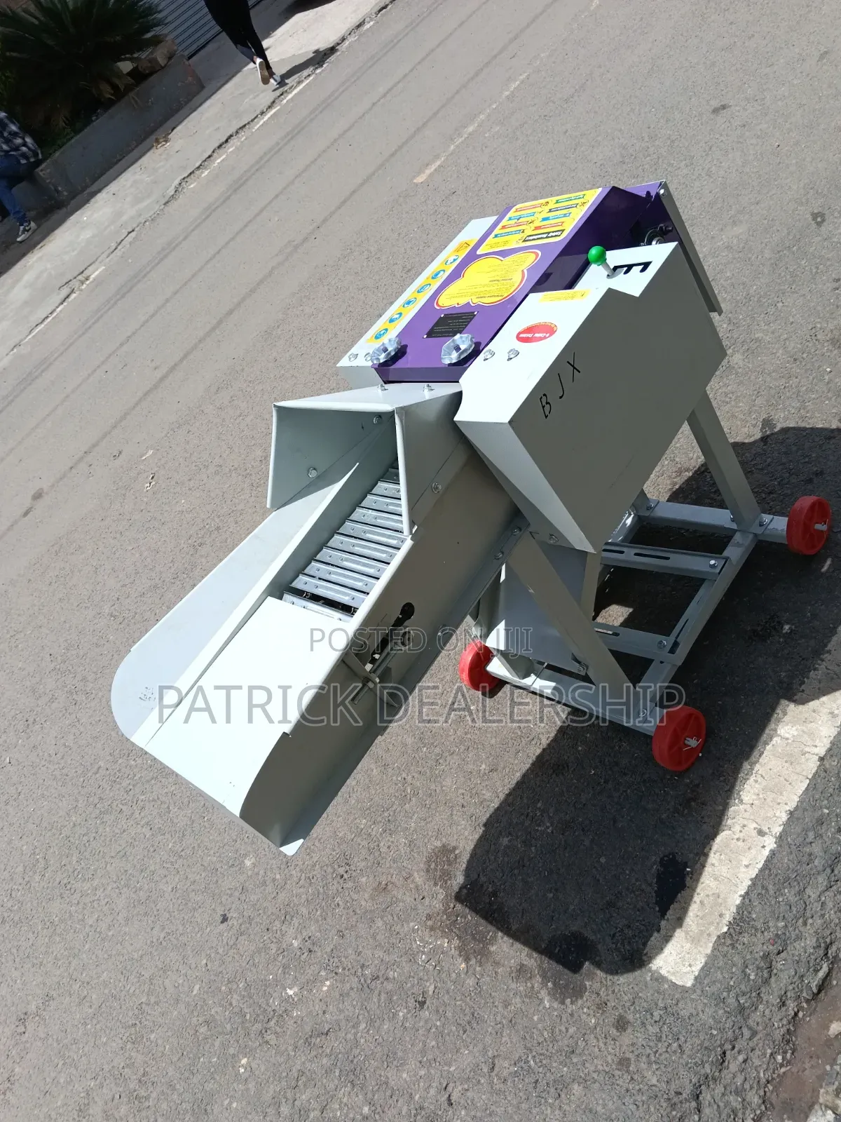 Engine Driven Chaff Cutter