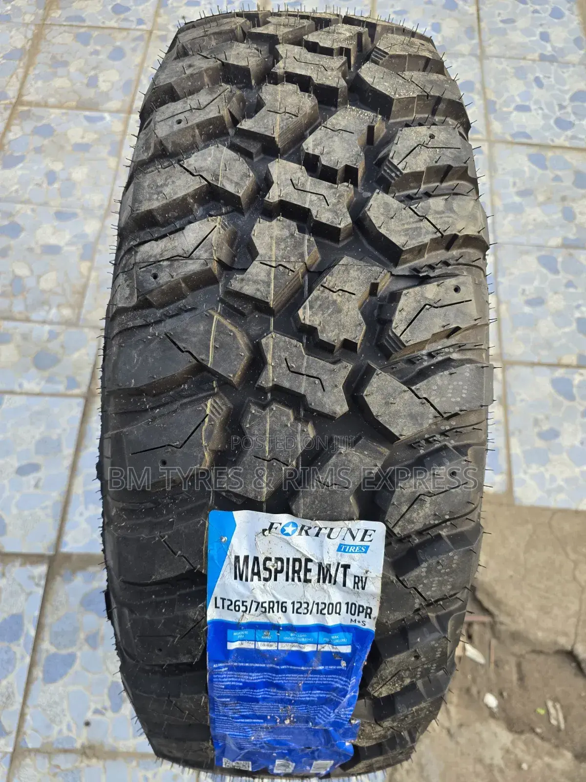 265 /75 R16 Fortune Tyres (Mud Terrrain)