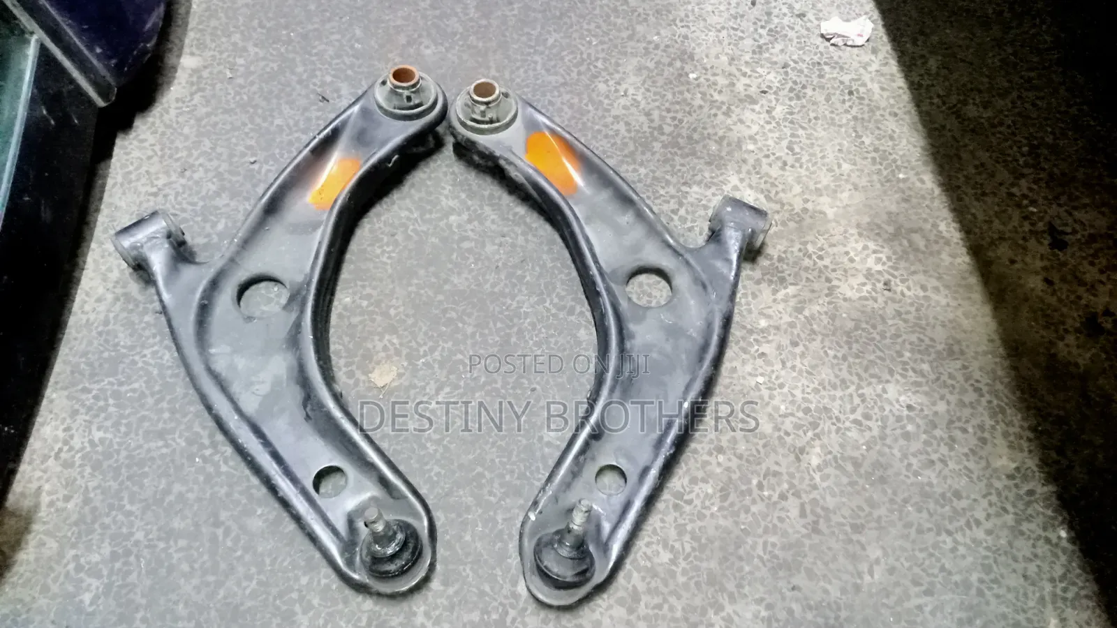 Control Arm Toyota Sienta New Model