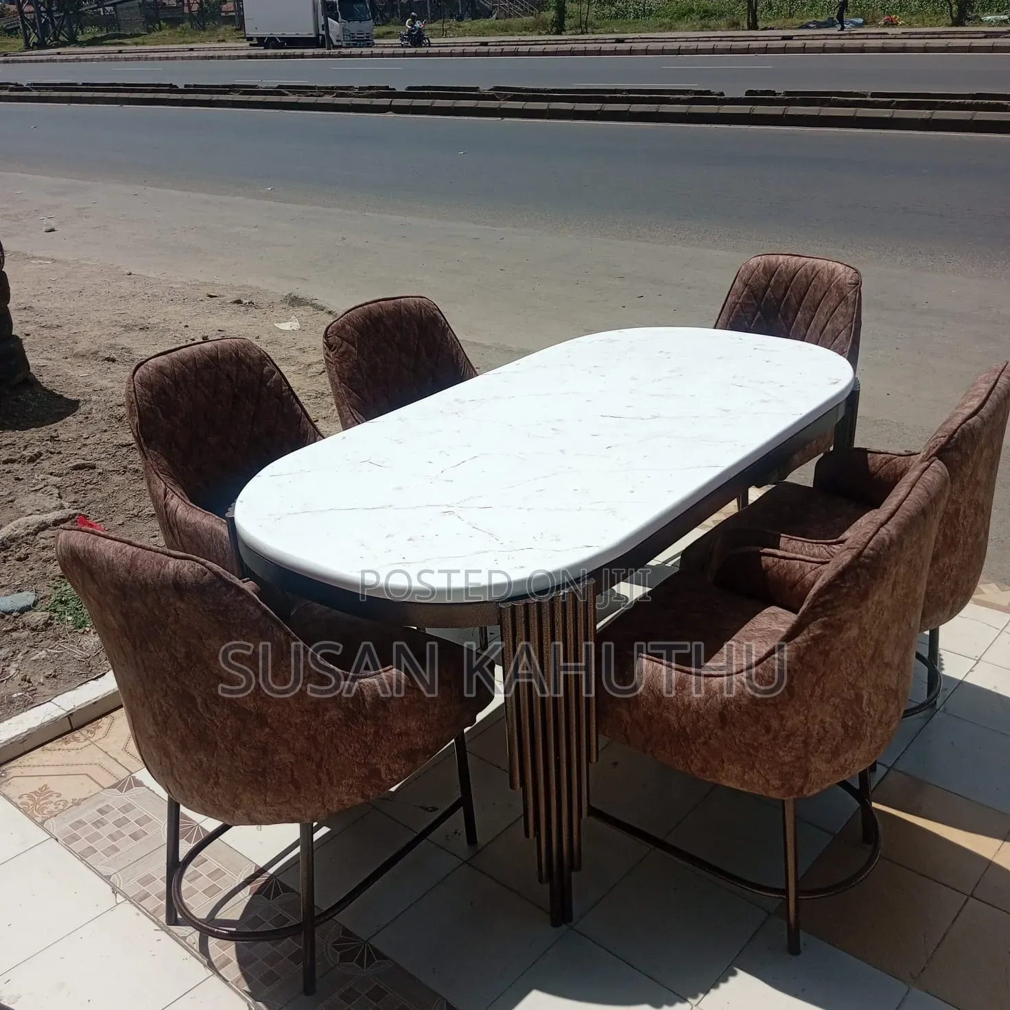 Classic and Modern Dinning Set