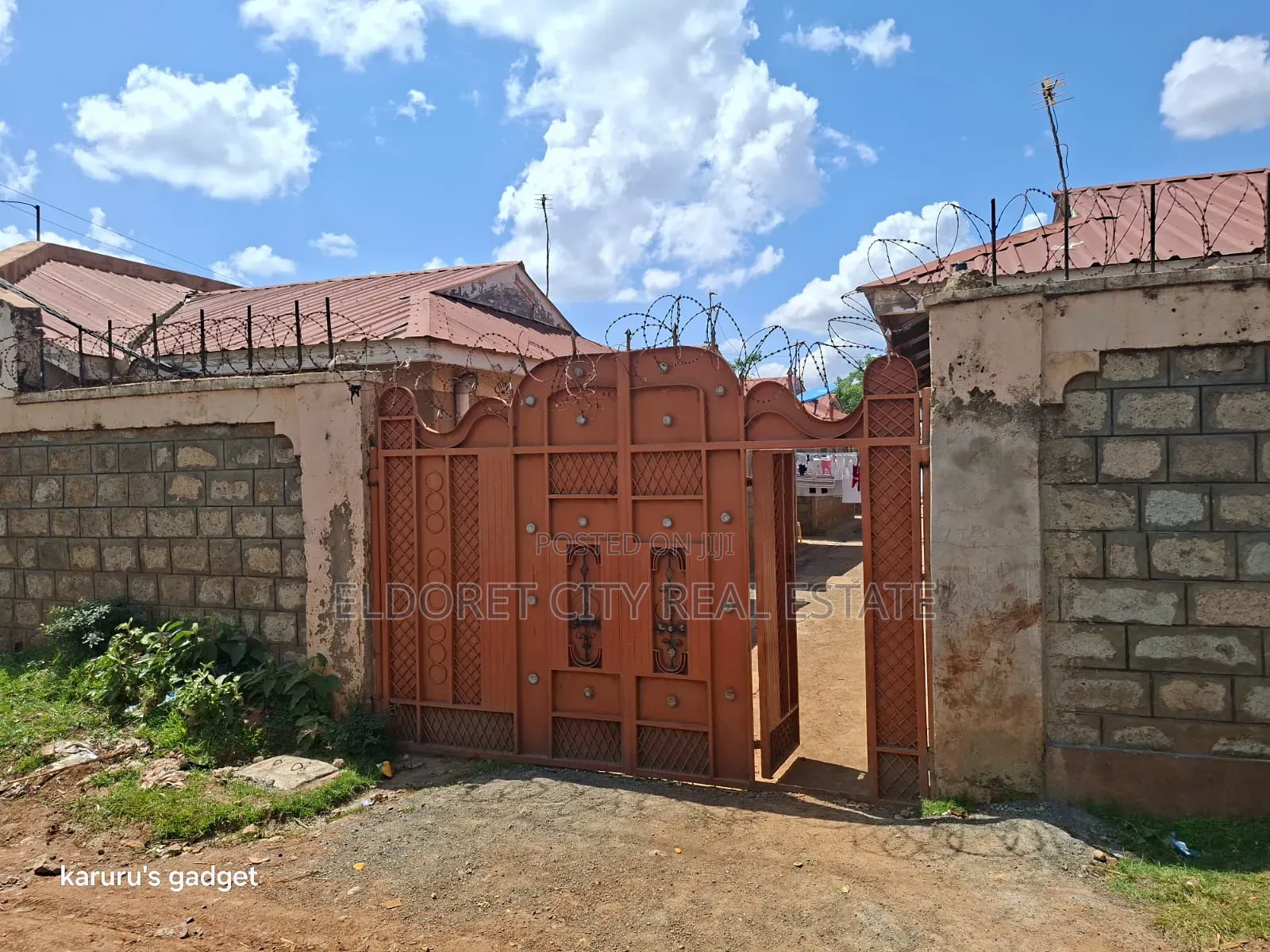 Furnished Mini Flat in Kapsuswa for sale
