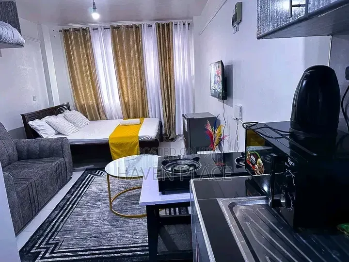 Studio Available for Check-in Seasons Hansel Heights