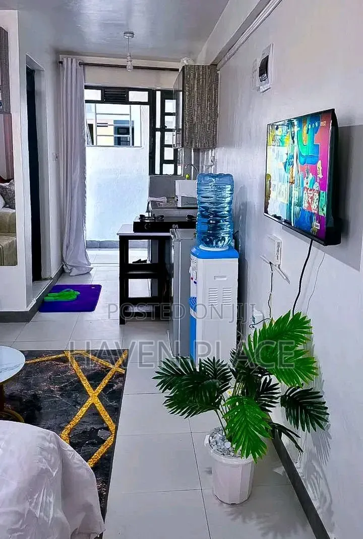Studio Available for Check-in Seasons Hansel Heights