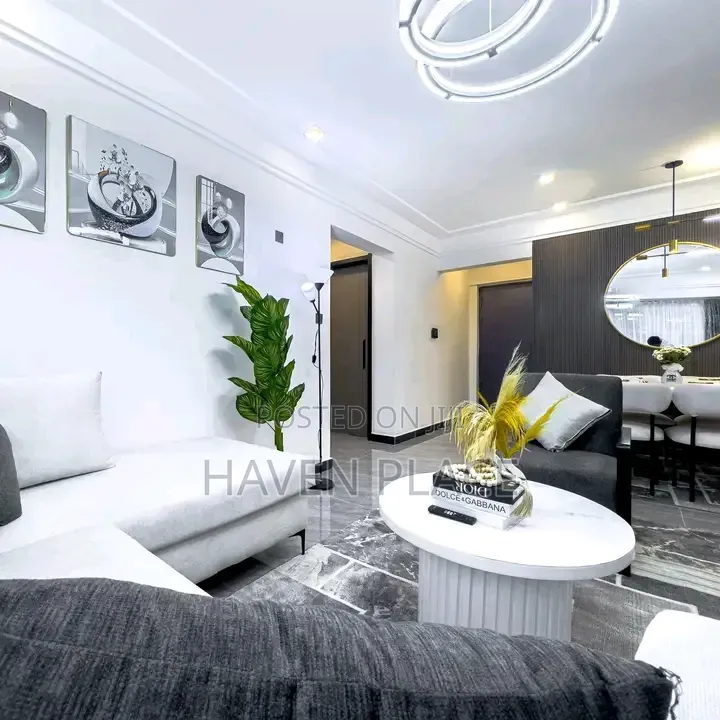 Two Bedroom Airbnb in Lavington, Neptune