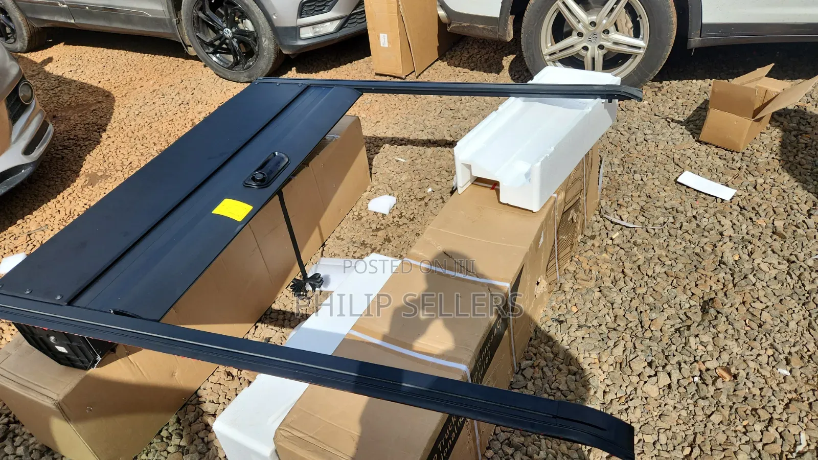 Manual Roller Shutter Cover – Toyota Hilux Double Cab