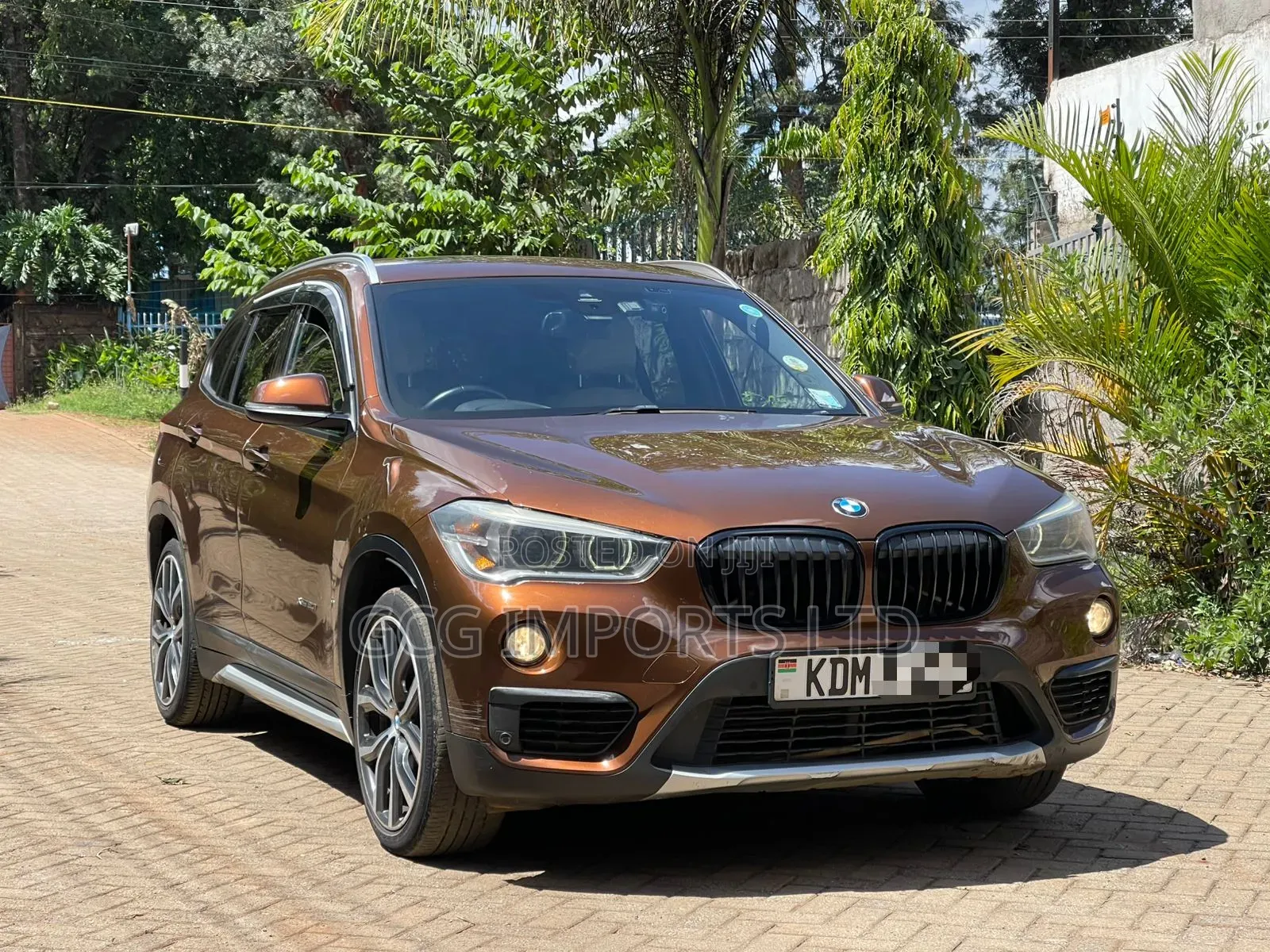 BMW X1 xDrive28i AWD 2016 Brown