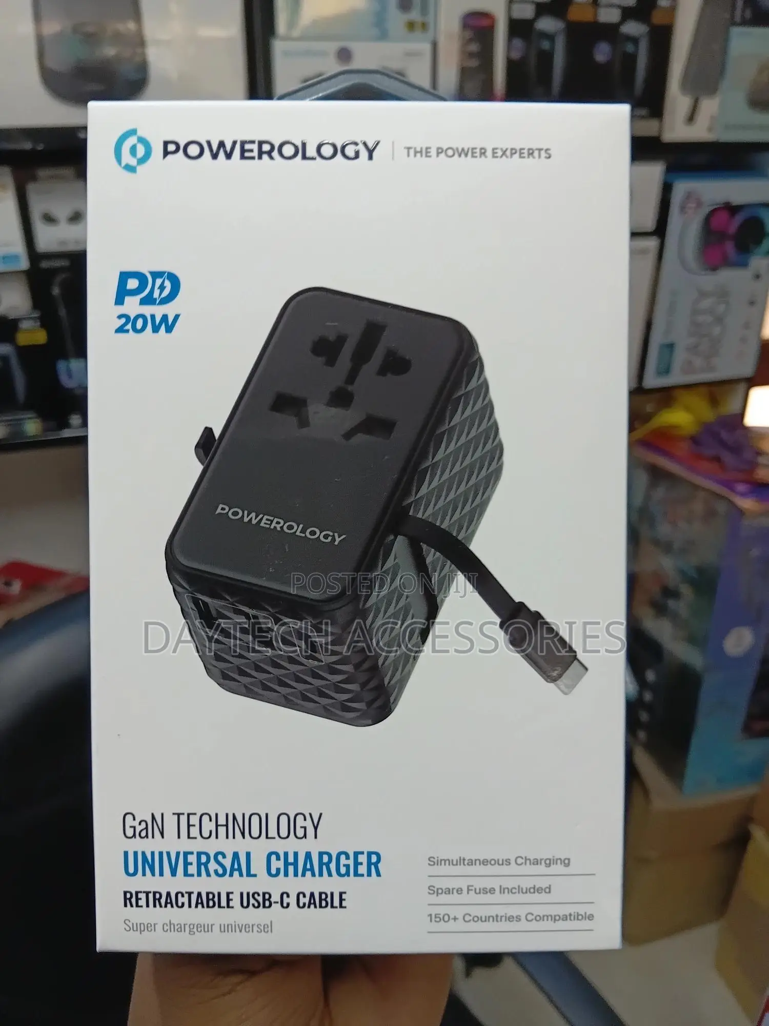 Powerology 20w Pd Universal Travel Adapter With Retractable Type-C