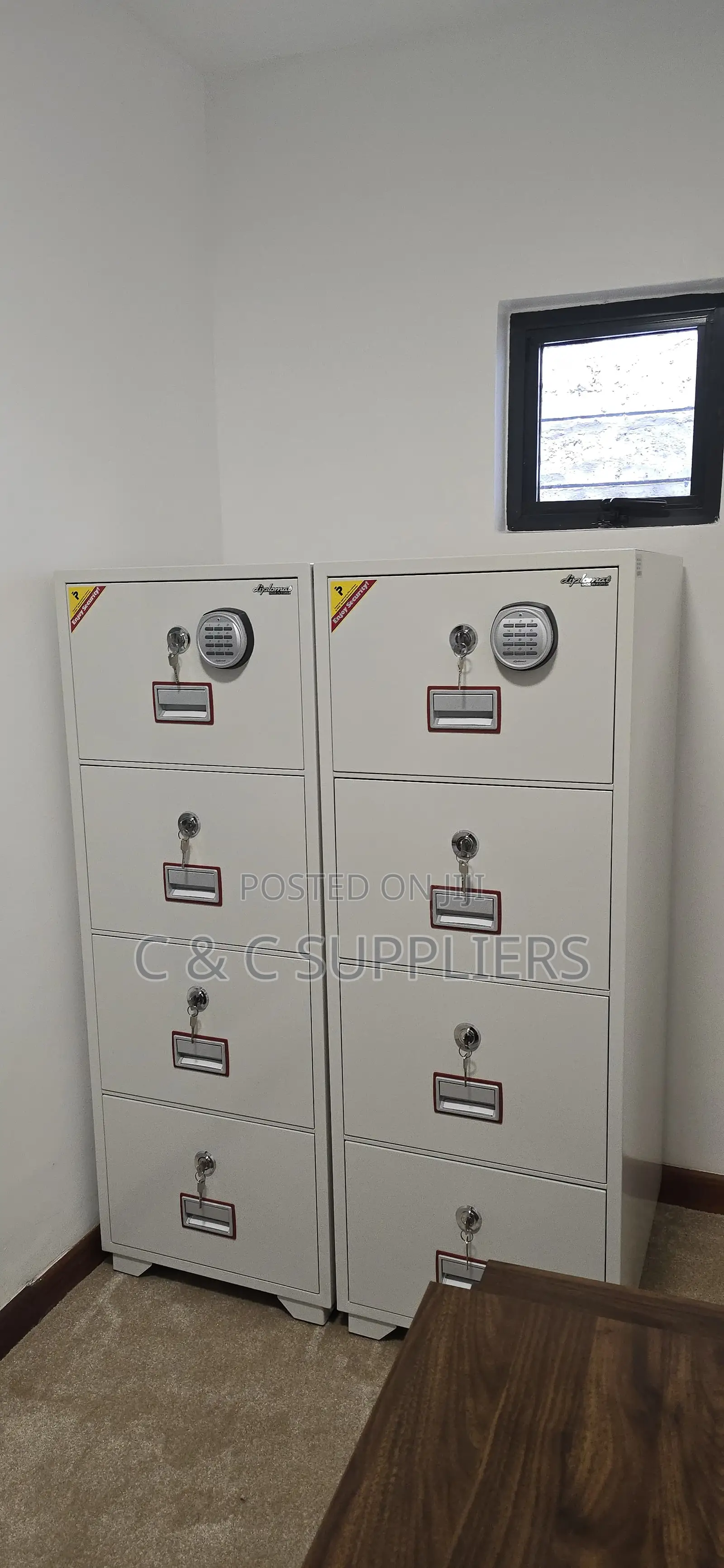 Storage Cabinets; 4-Drawers Fireproof Seek Cabinet