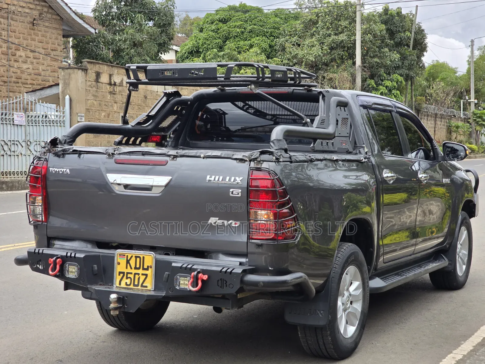 Toyota Hilux Revo Double Cab Deisel 2.4 AWD 2016 Gray