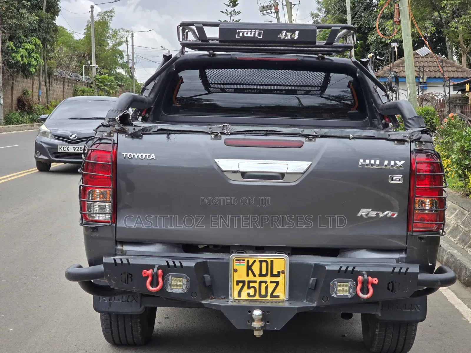 Toyota Hilux Revo Double Cab Deisel 2.4 AWD 2016 Gray