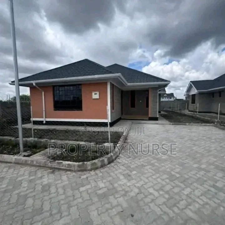 3bdrm Bungalow in Gateway Mall Area for sale
