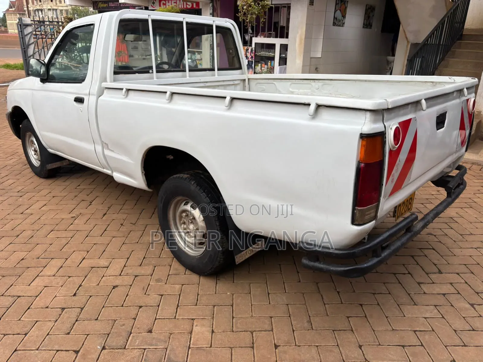 Nissan Hardbody 2002 White