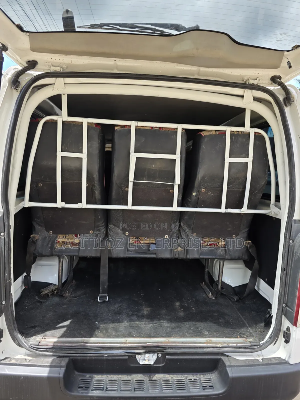 Toyota HiAce 2014 White