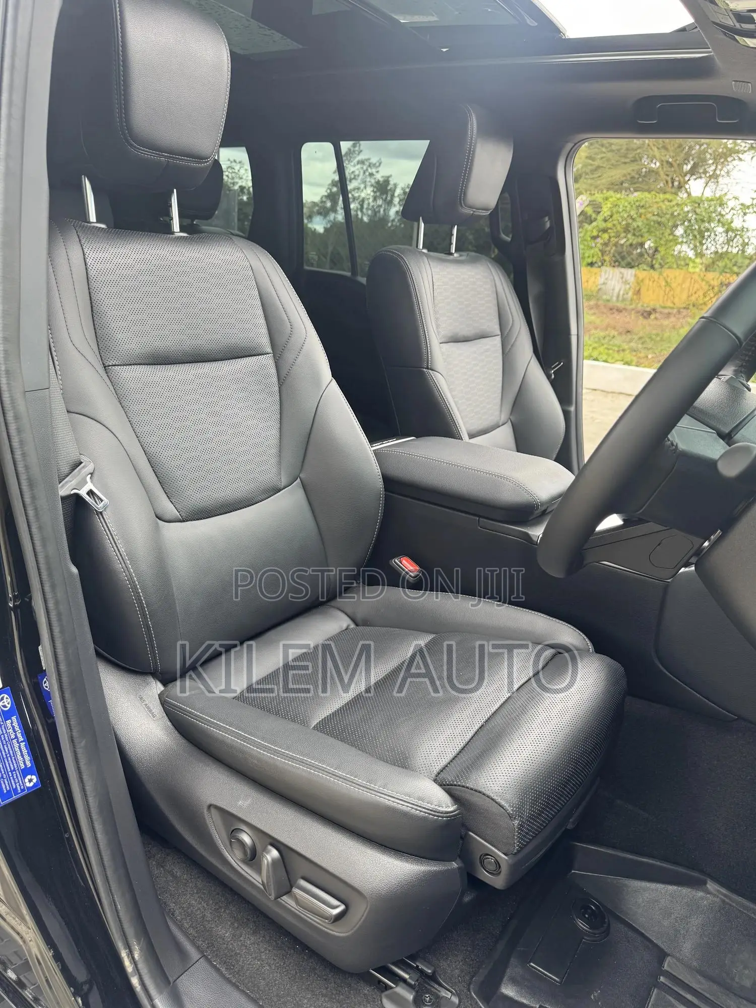 Toyota Land Cruiser LC250 2024 Black