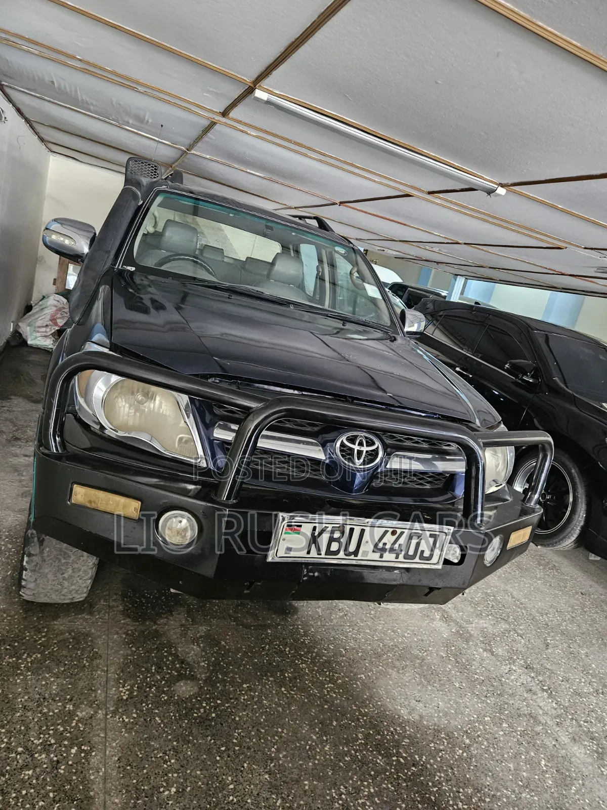 Toyota Hilux 2006 Black