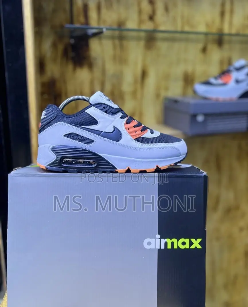 Se 'Alter and Reveal Pack , White Turf Etc Airmax 90’S