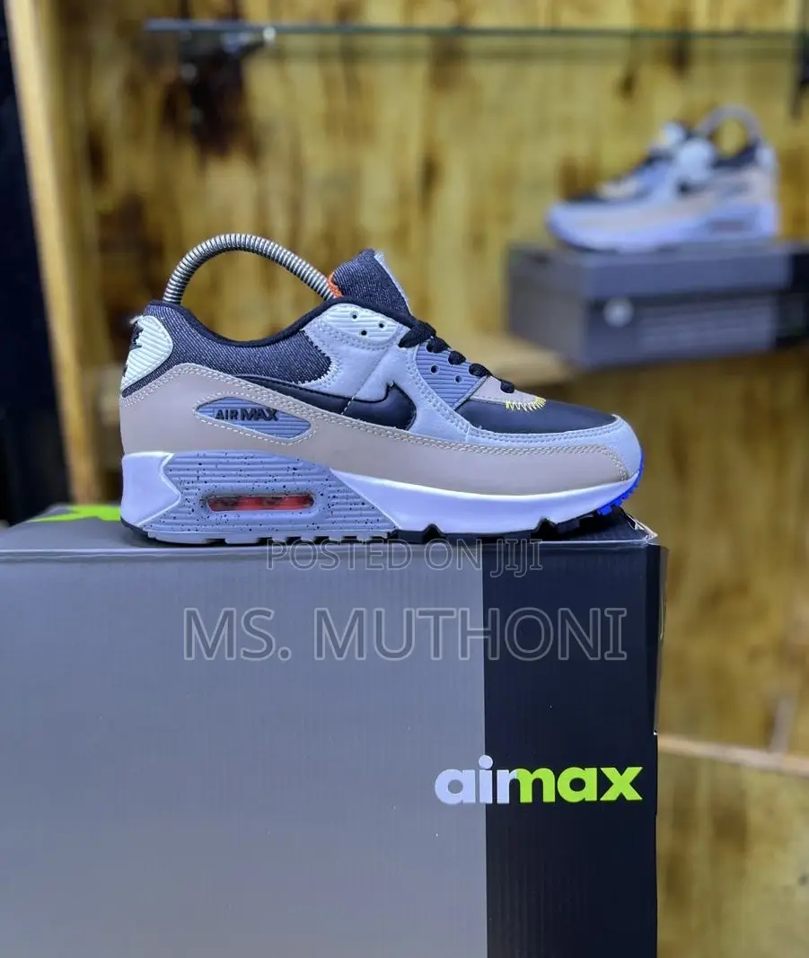 Se 'Alter and Reveal Pack , White Turf Etc Airmax 90’S