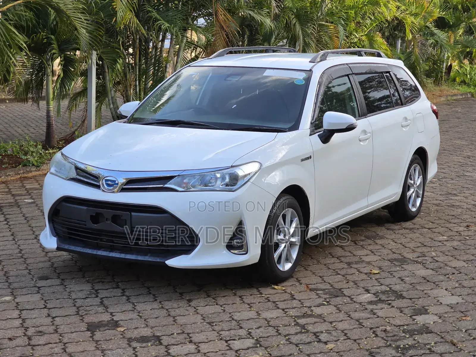 Toyota Corolla Fielder 2017 White