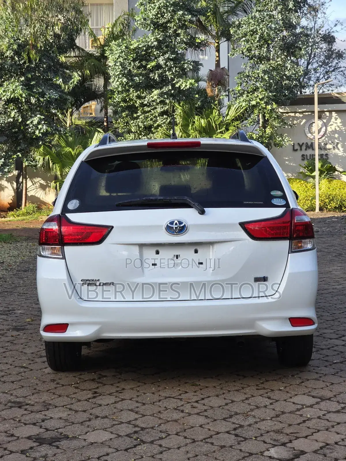 Toyota Corolla Fielder 2017 White