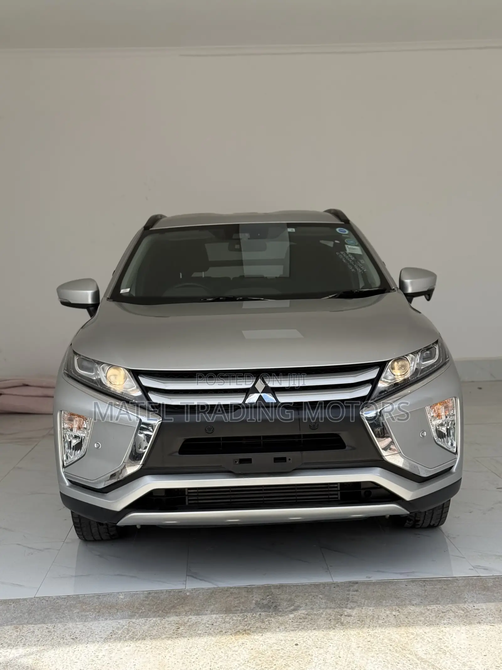 Mitsubishi Eclipse 2019 Silver