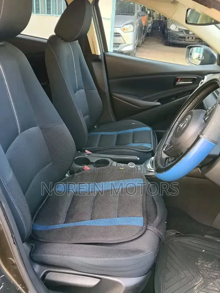 Mazda 2 2019