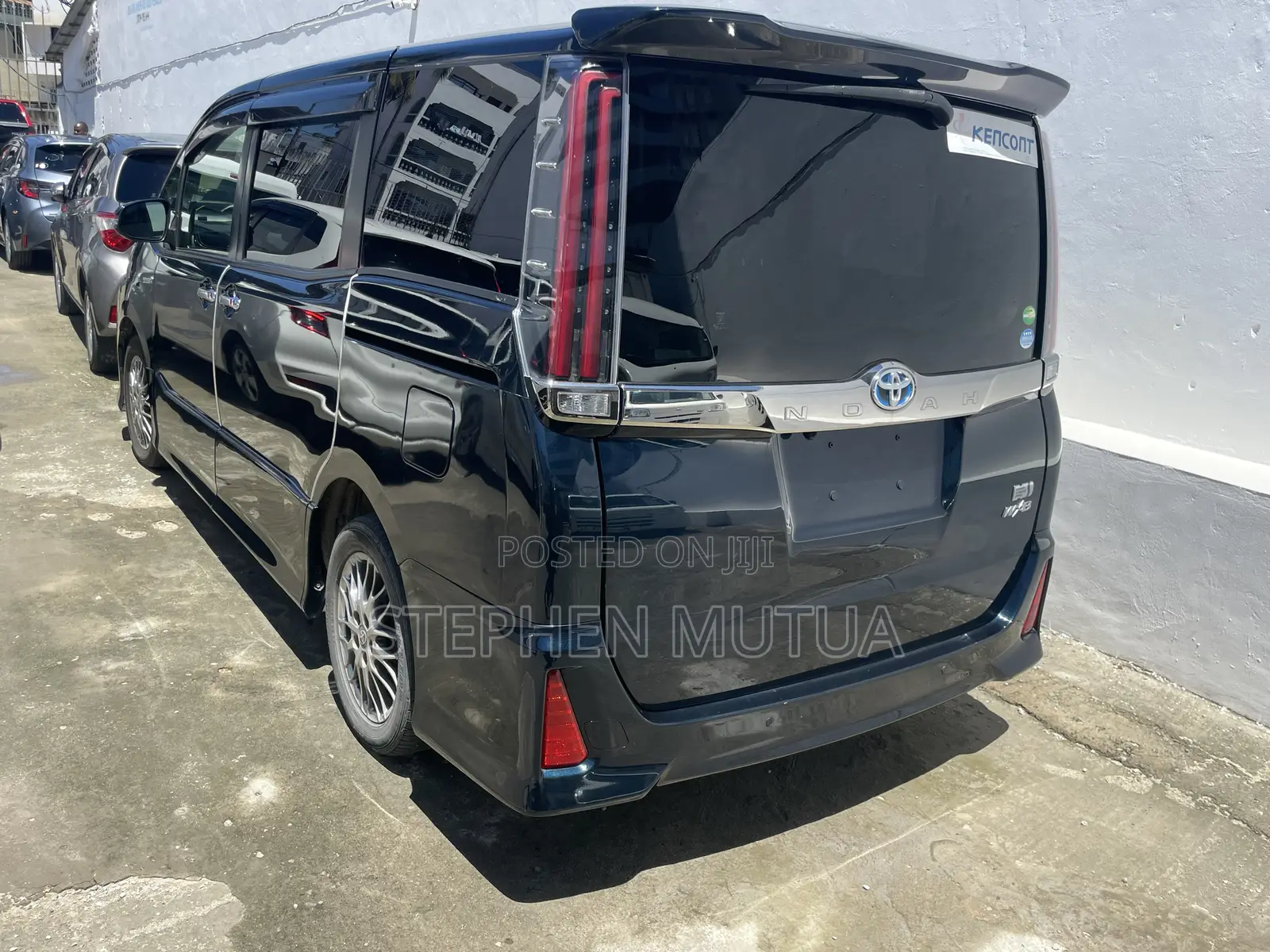 Toyota Noah 1.8 FWD Hybrid (7 seater) 2019 Blue
