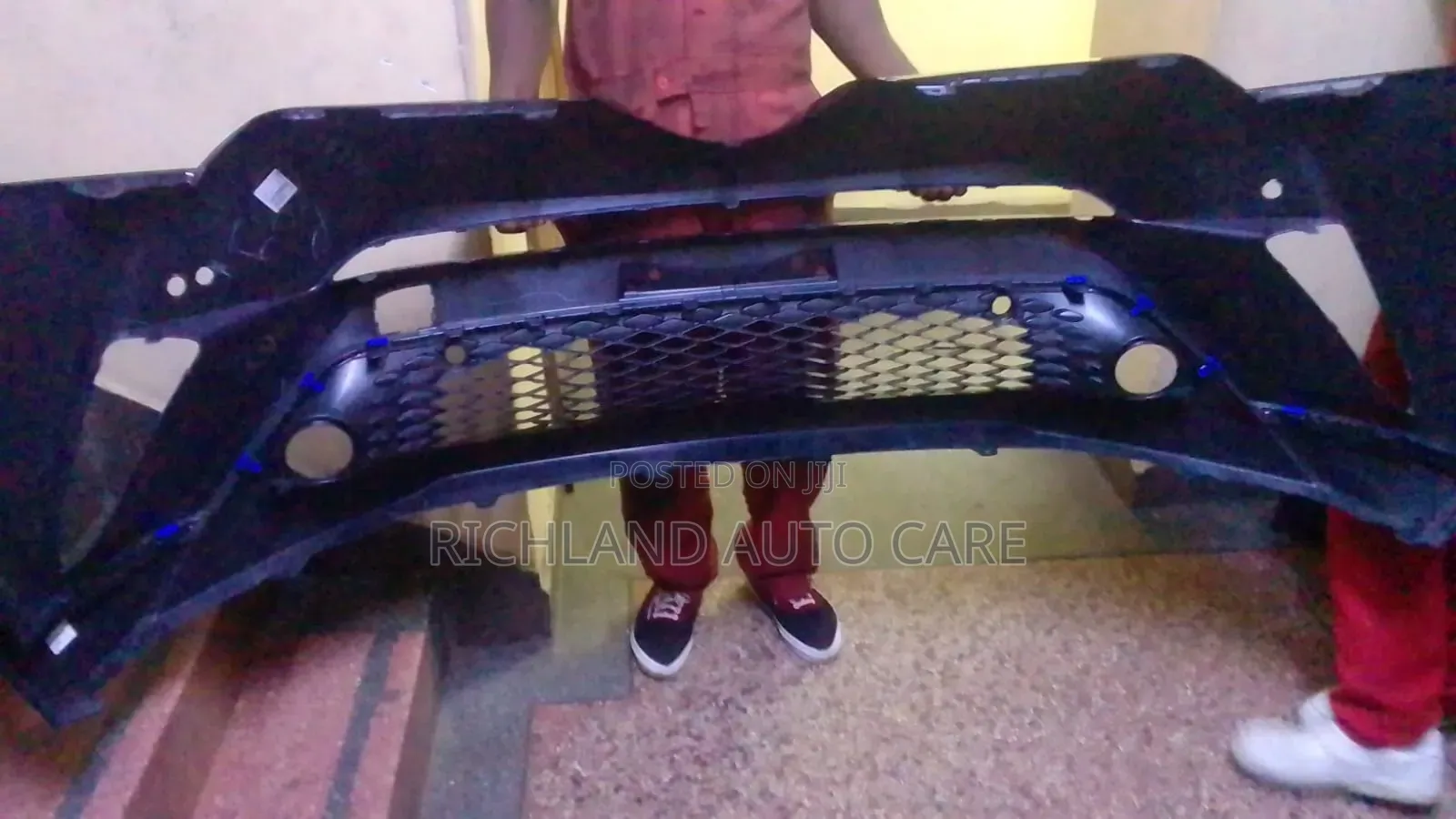 Front Bumper Toyota Prius Zvw30