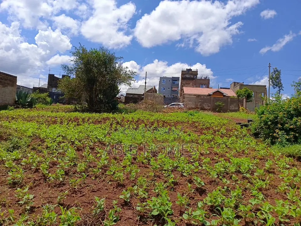 Kenyatta Road Murram Plot for Sale– Fast Growing Area
