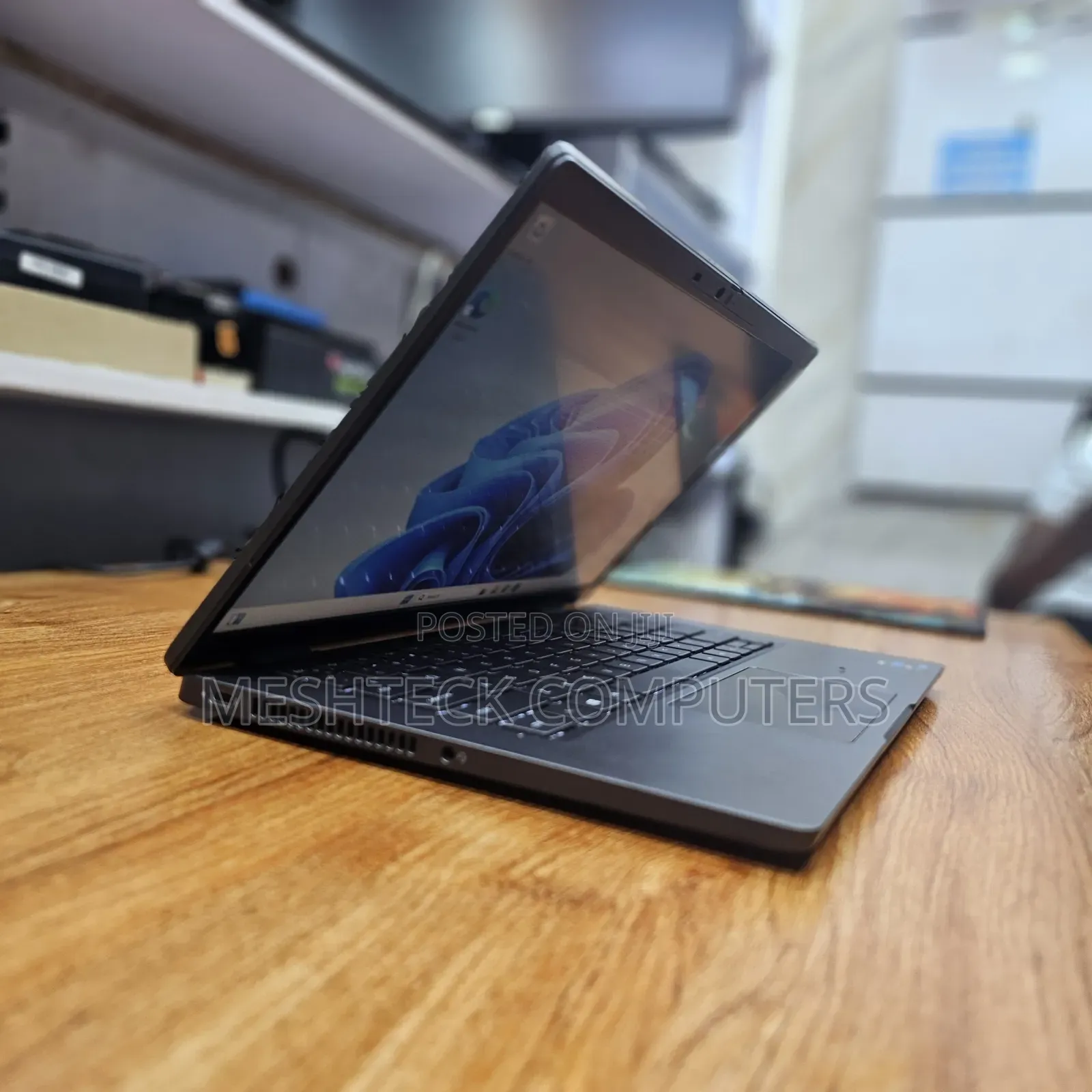 Laptop Dell Latitude 7390 16GB Intel Core i7 SSD 512GB