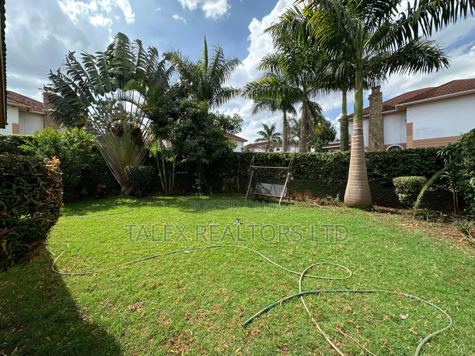 4bdrm Maisonette in Call Me, Runda for rent